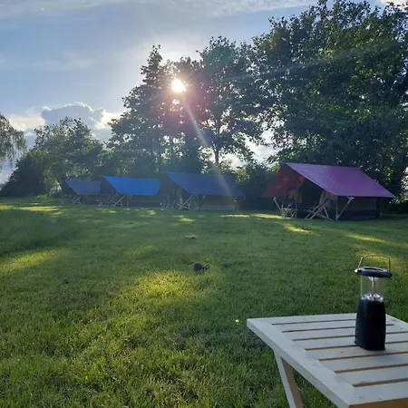 Farmglamping אוהל מפואר Bocholt